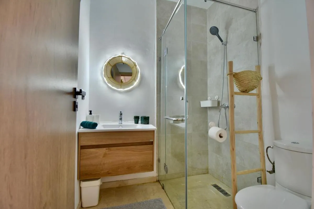 Image 2 of Superbe appart cosy avec piscine