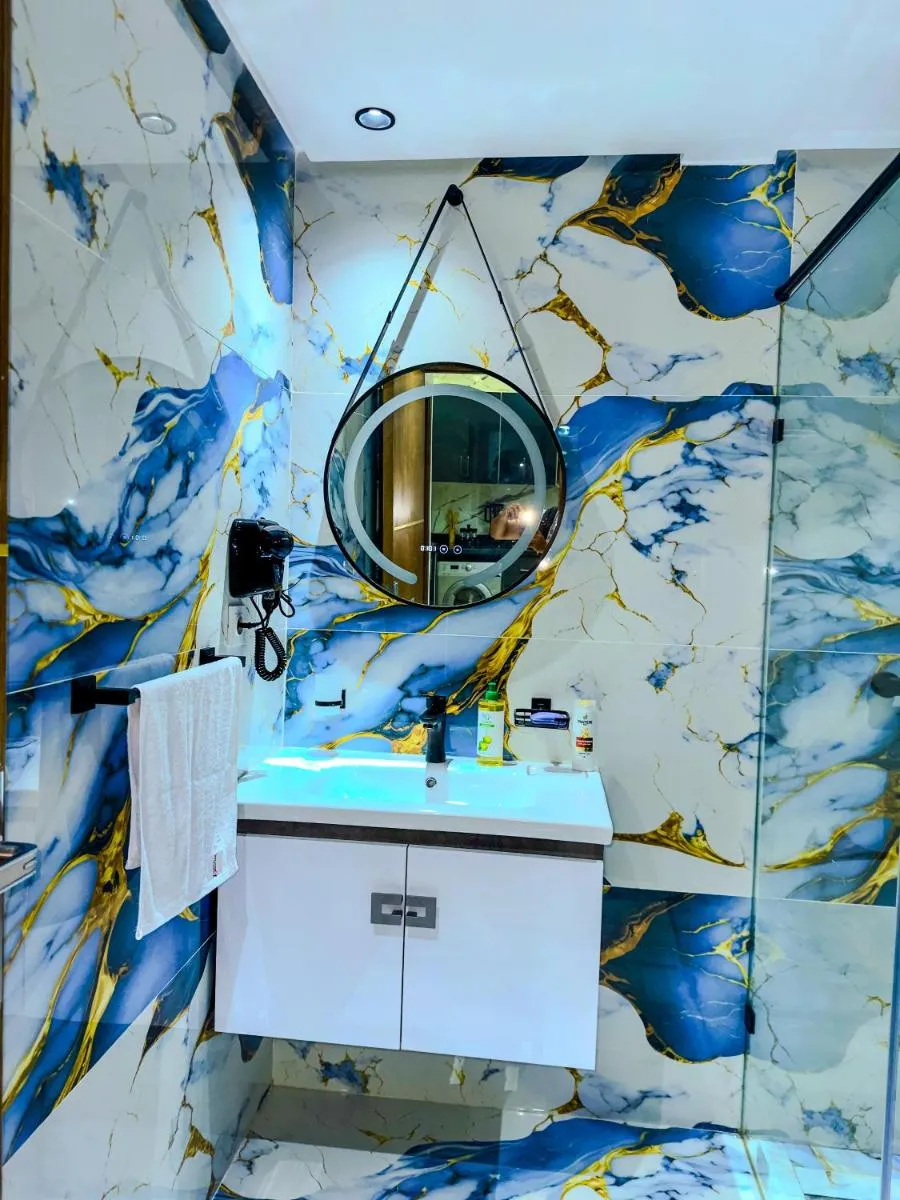 Image 4 of Top Location, NEUF, piscine & Comfort