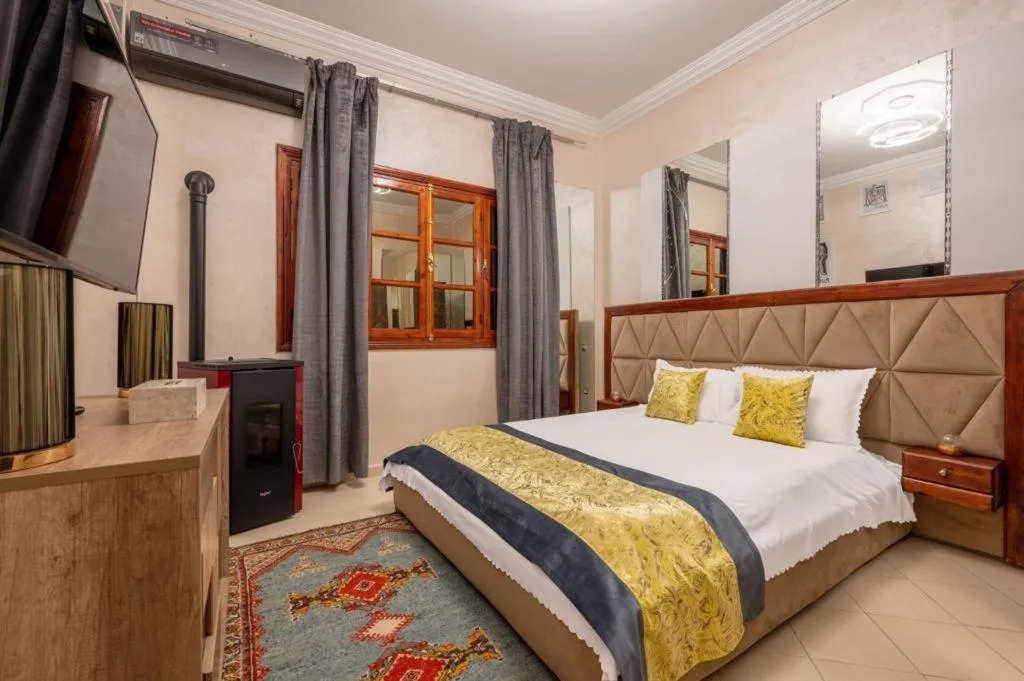 Image 1 of VILLA TARGA