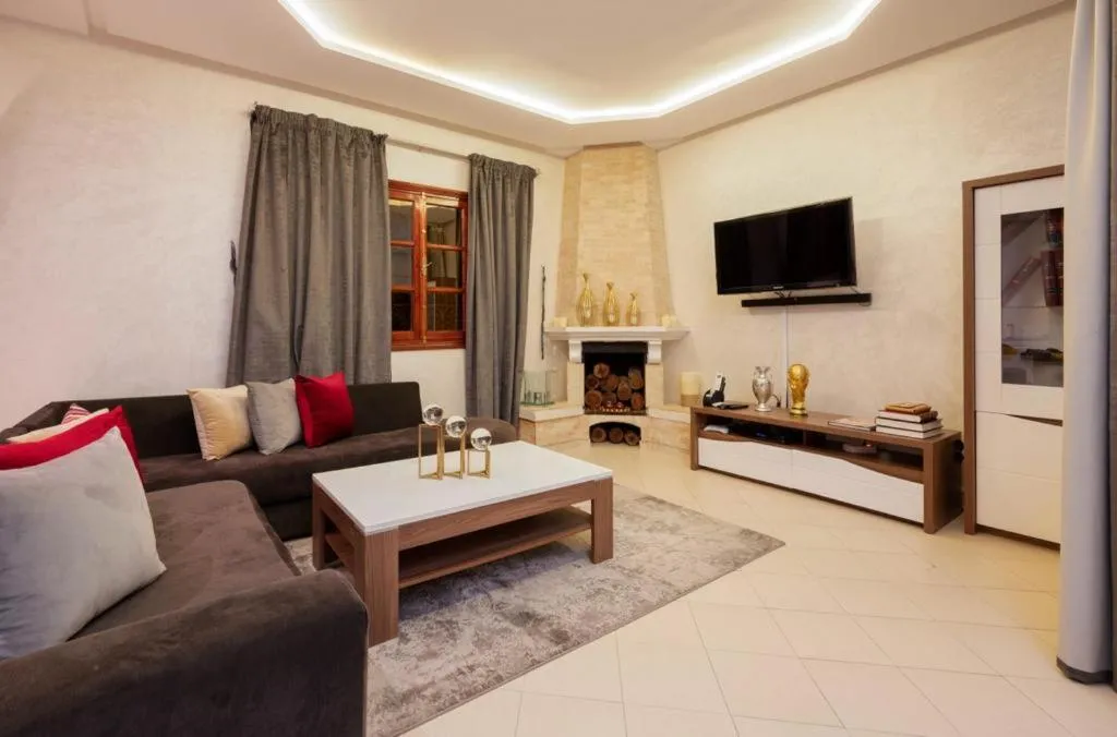 Image 4 of VILLA TARGA