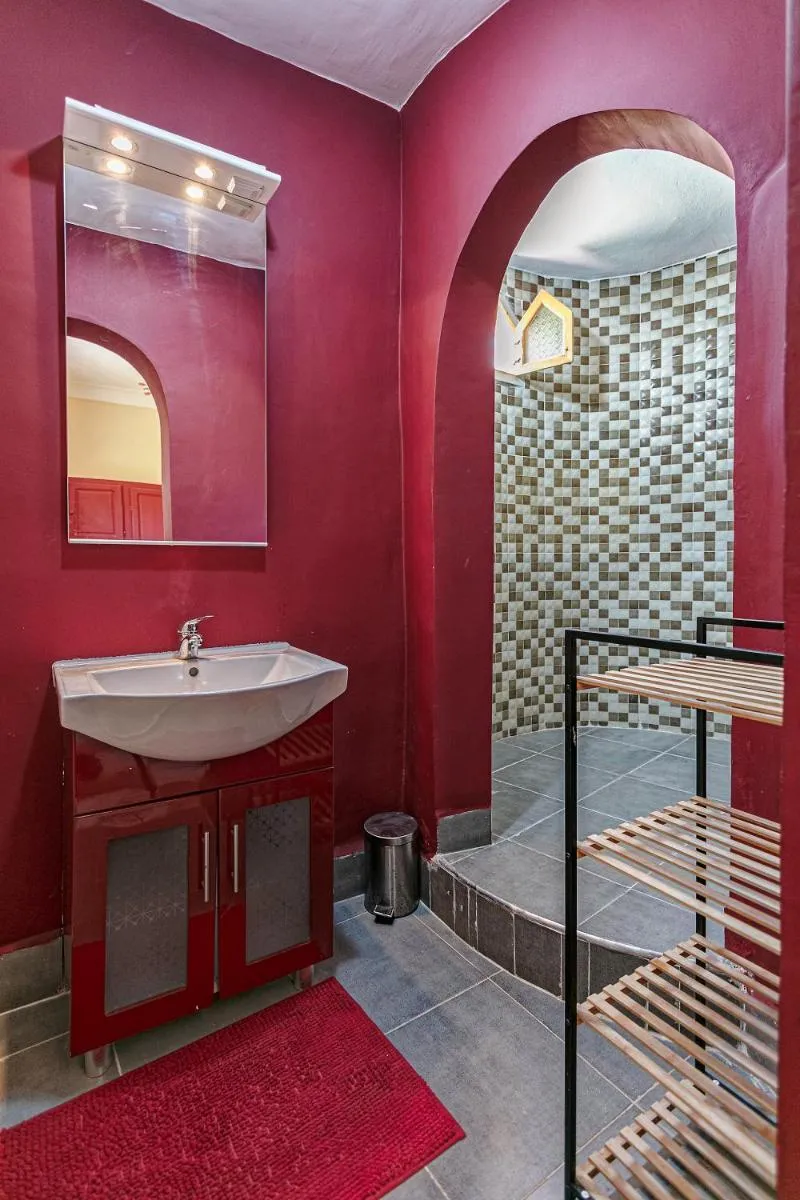 Image 3 of VillaBess