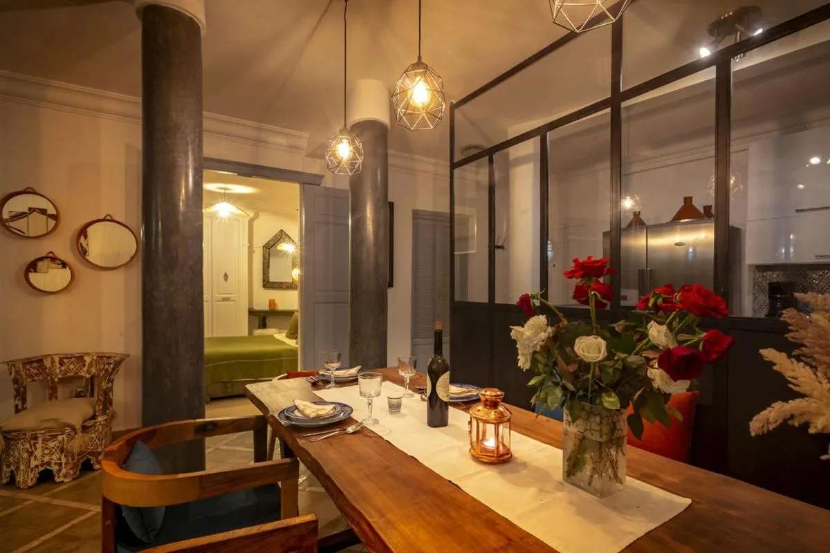 Image 2 of Villa Cosy Piscine Proche centre-ville 4 suites