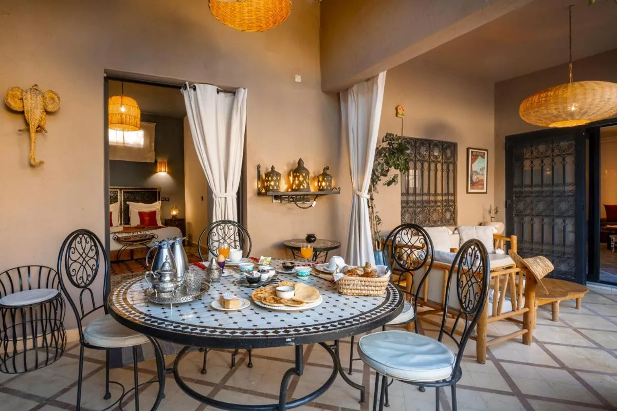 Image 4 of Villa Cosy Piscine Proche centre-ville 4 suites