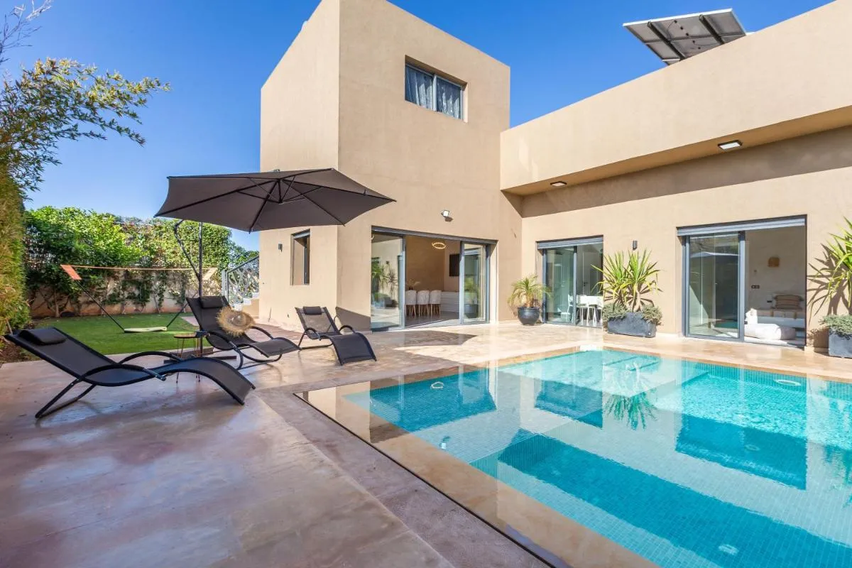 Image 3 of Villa Dalia, Personnels et option piscine