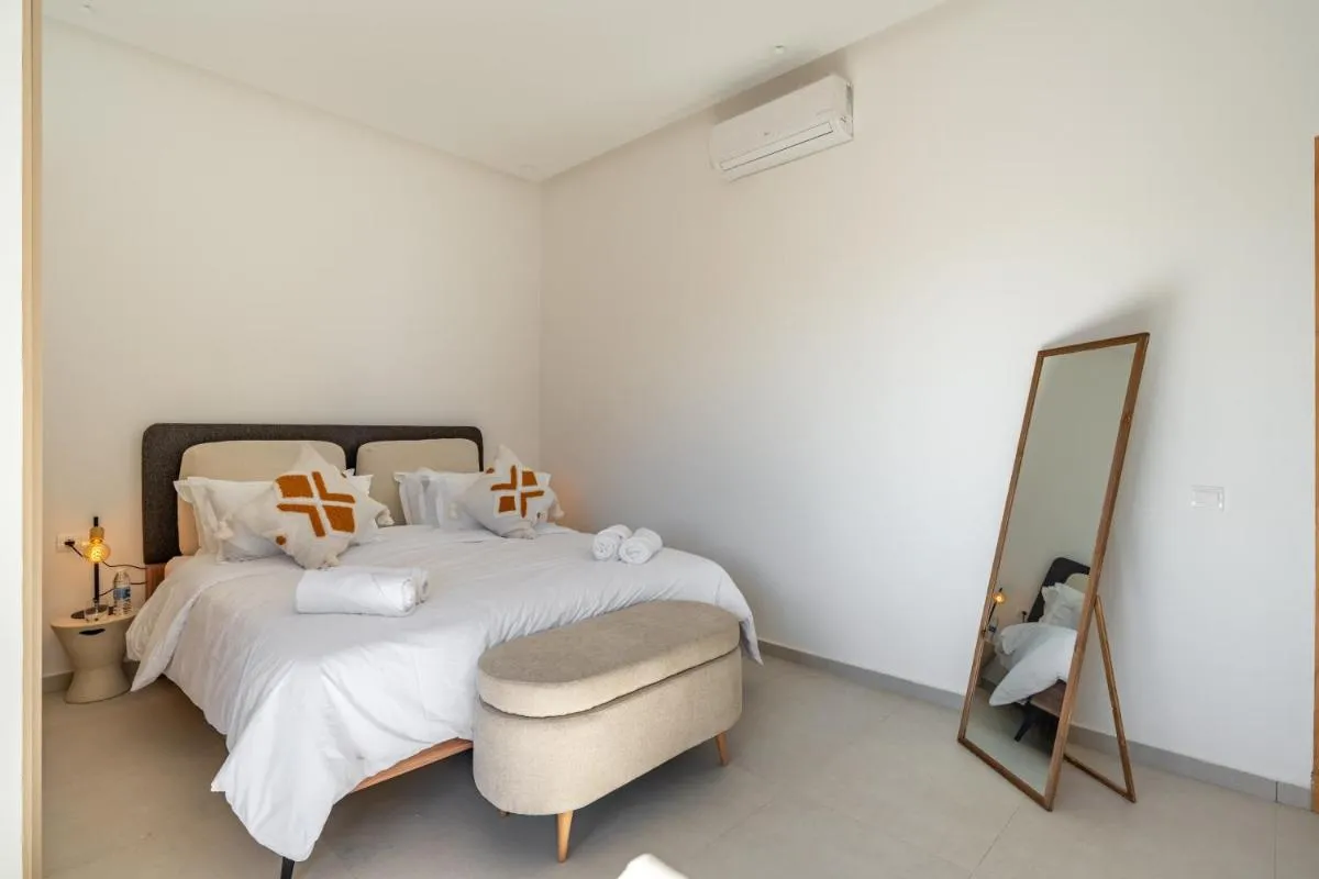 Image 5 of Villa Dar Yas, à 20min du Centre avec Piscine Chauffée, Cuisinière, Chauffeur, Air Hockey, Ping-Pong & Jeux de Société