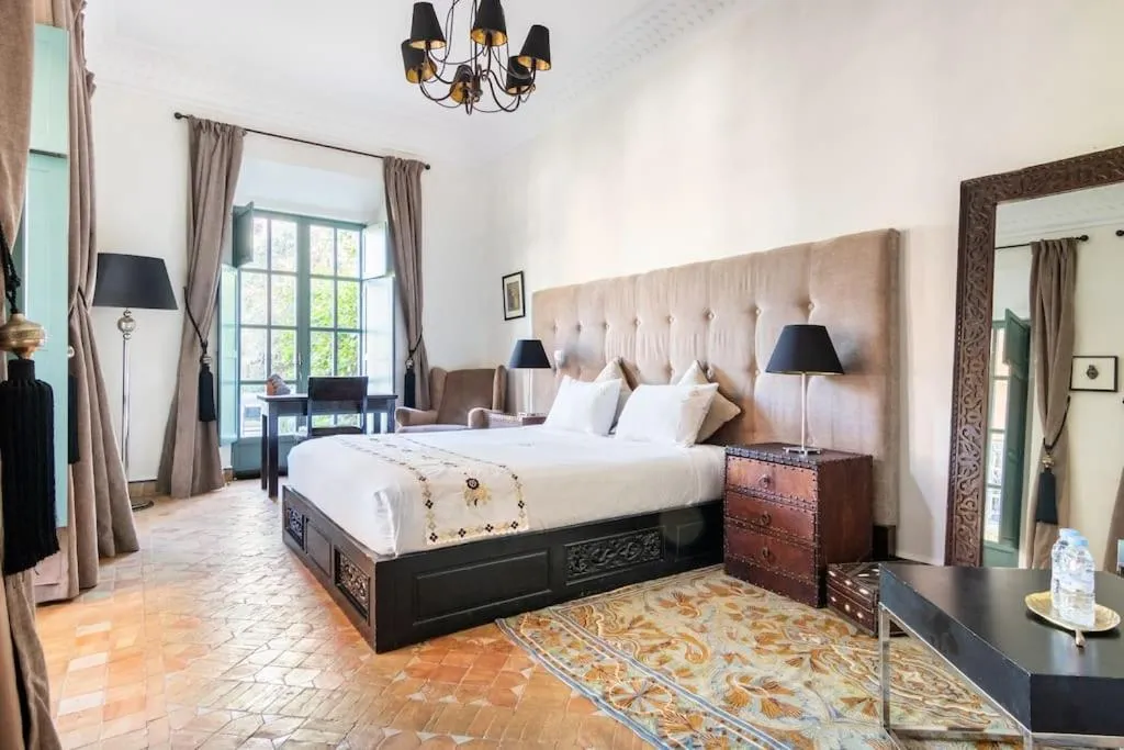 Image 1 of Villa Pauline with private pool & garden, hotel service and no insight.