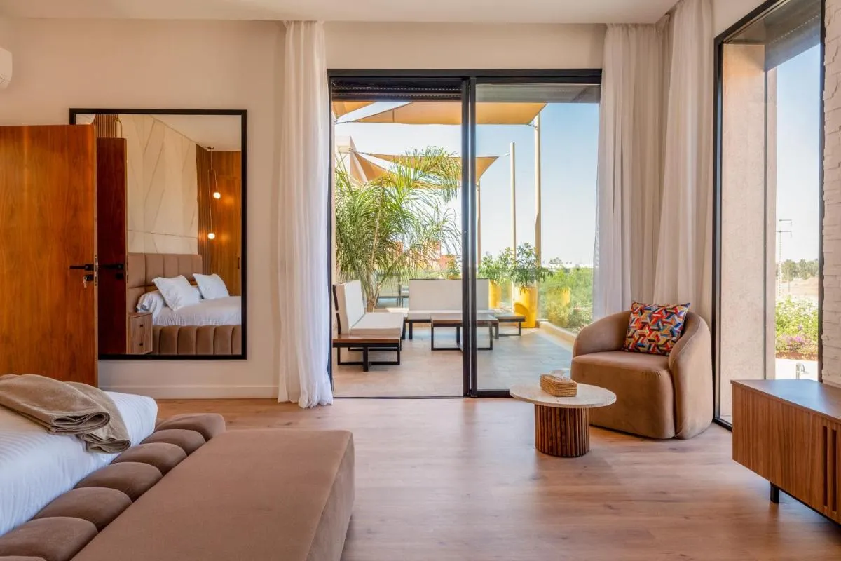 Image 1 of Villa Piscine, Salle de Sport et Confort Moderne