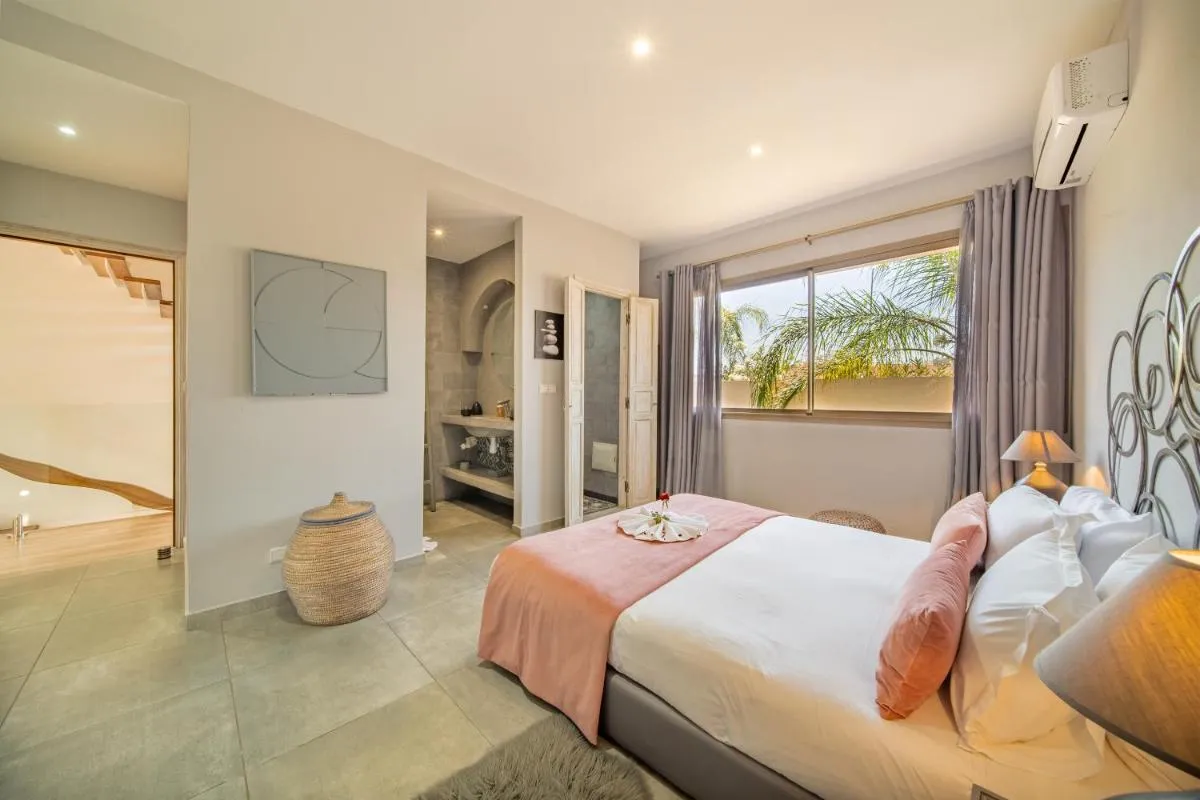 Image 1 of Villa White High-Standing – Breakfast