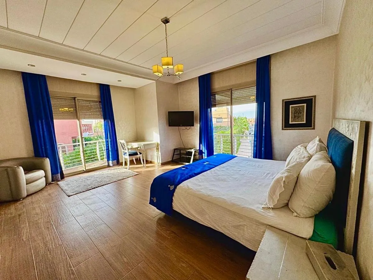 Image 1 of Villa des Ocres – Élégance et Luxe à 15 min du centre !