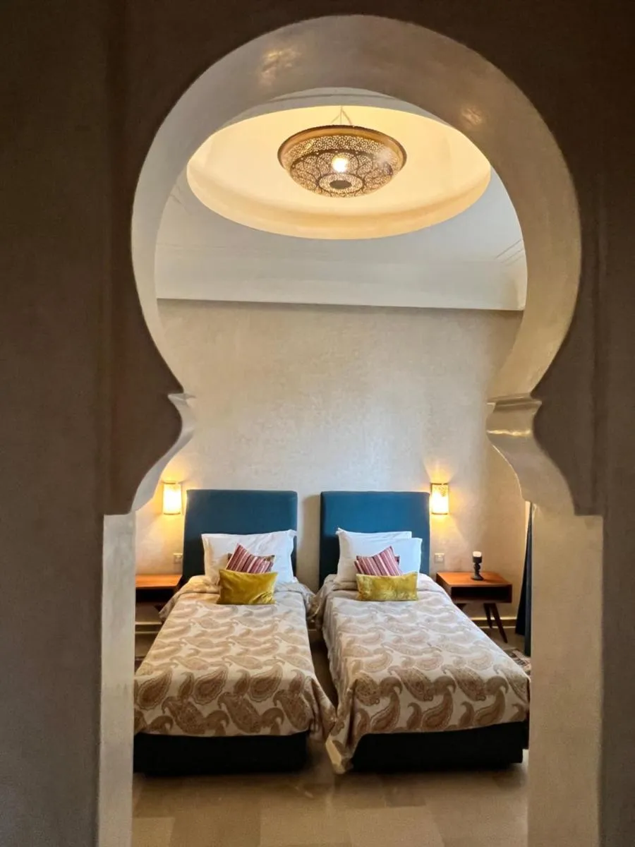 Image 1 of Villa kasbah de luxe, piscine et jacuzzi chauffés, jardin tropical