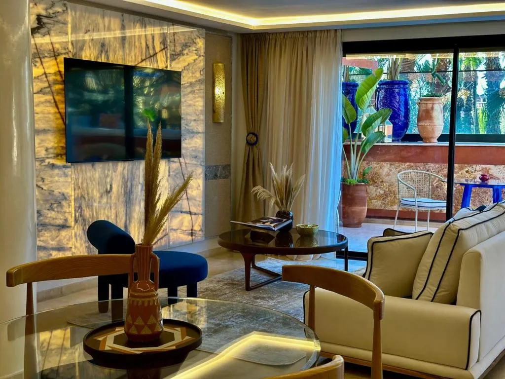 Image of Yves Saint Laurent Jacuzzi Elegance