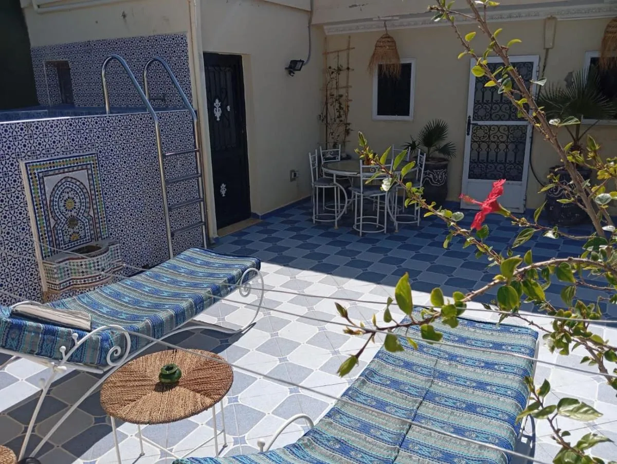 Image 5 of appartement 6 min centre terrasse