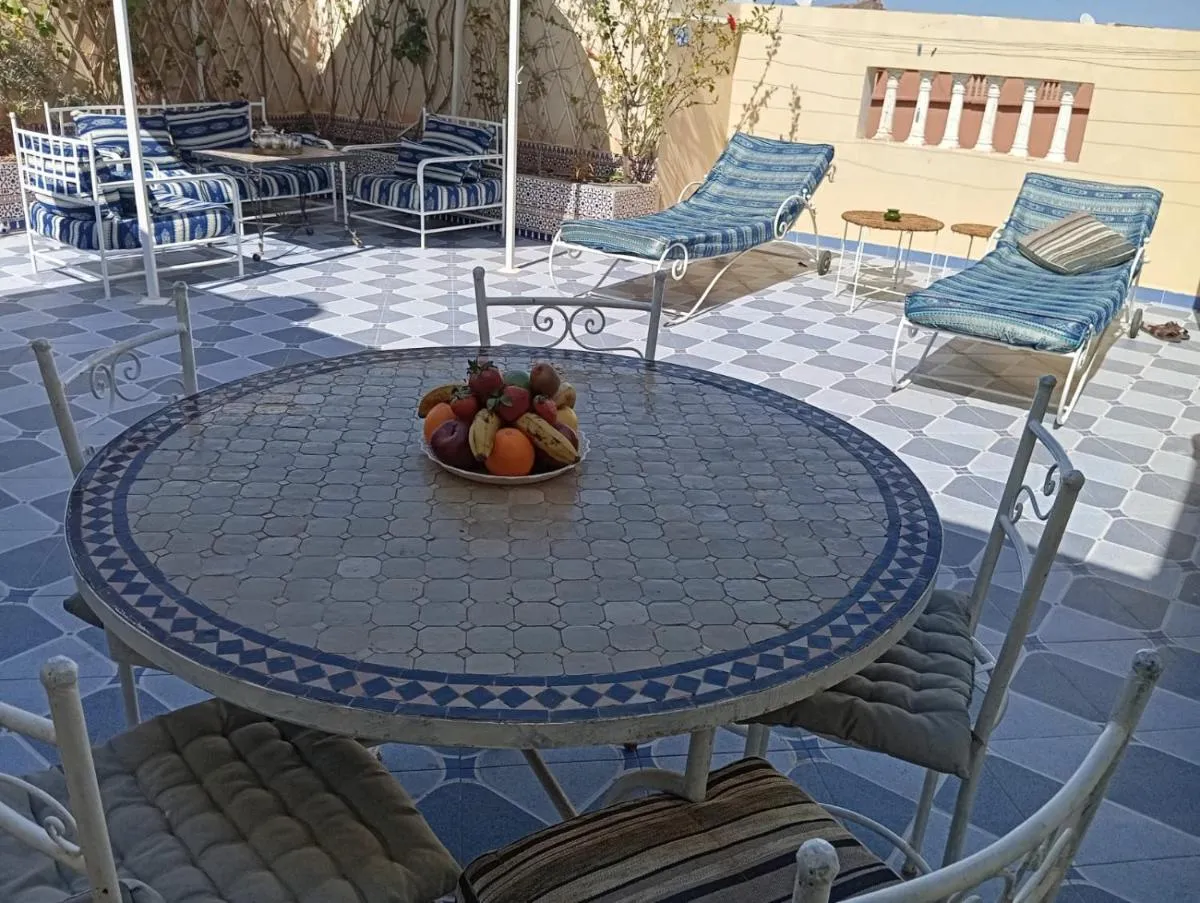 Image 3 of appartement 6 min centre terrasse