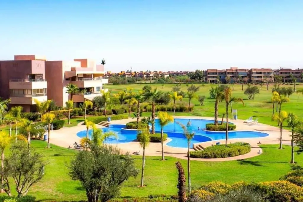 Image of magnifique appartement avec piscine endroit calme