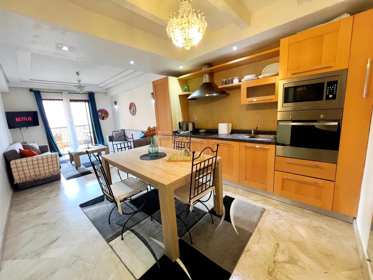 Image 3 of perle studio familial