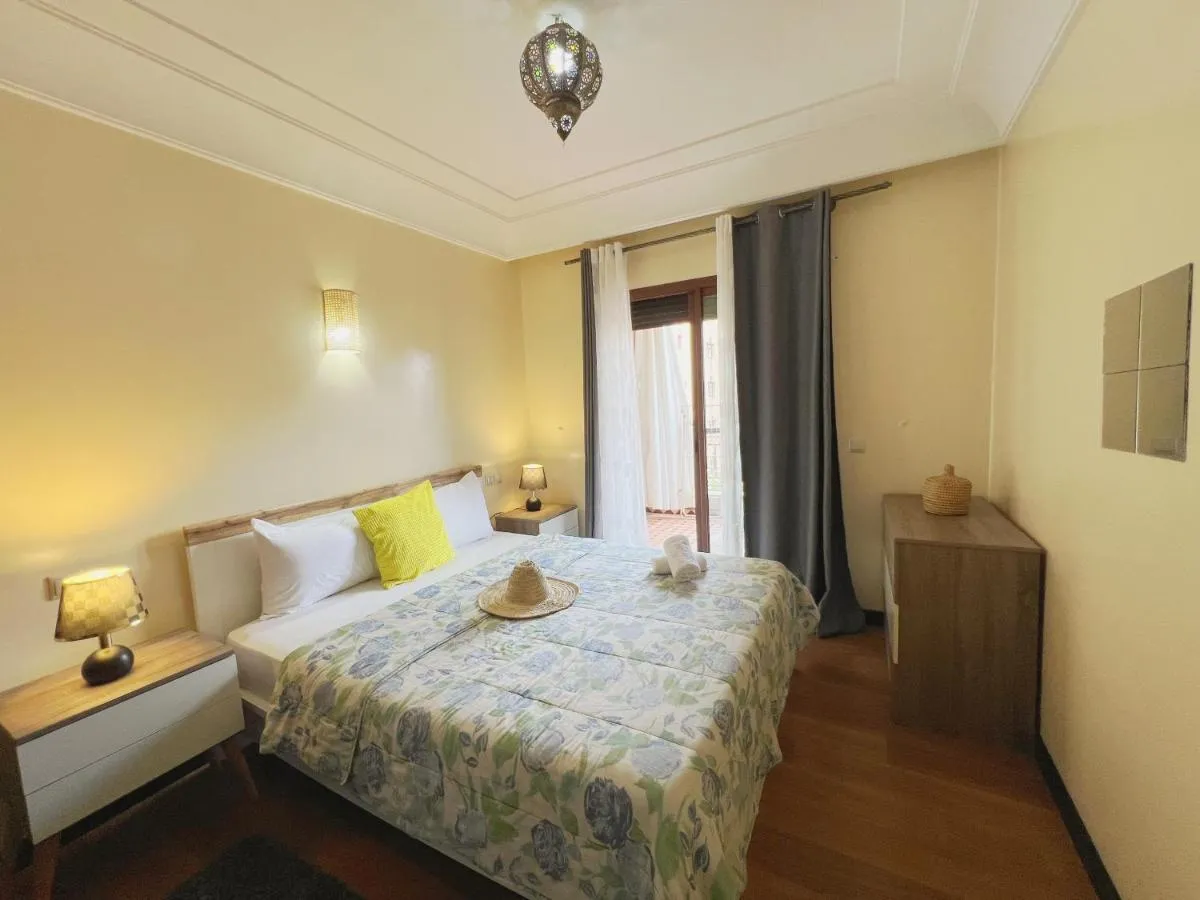 Image 6 of perle studio familial