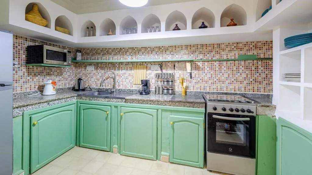 Image 2 of riad asmaa