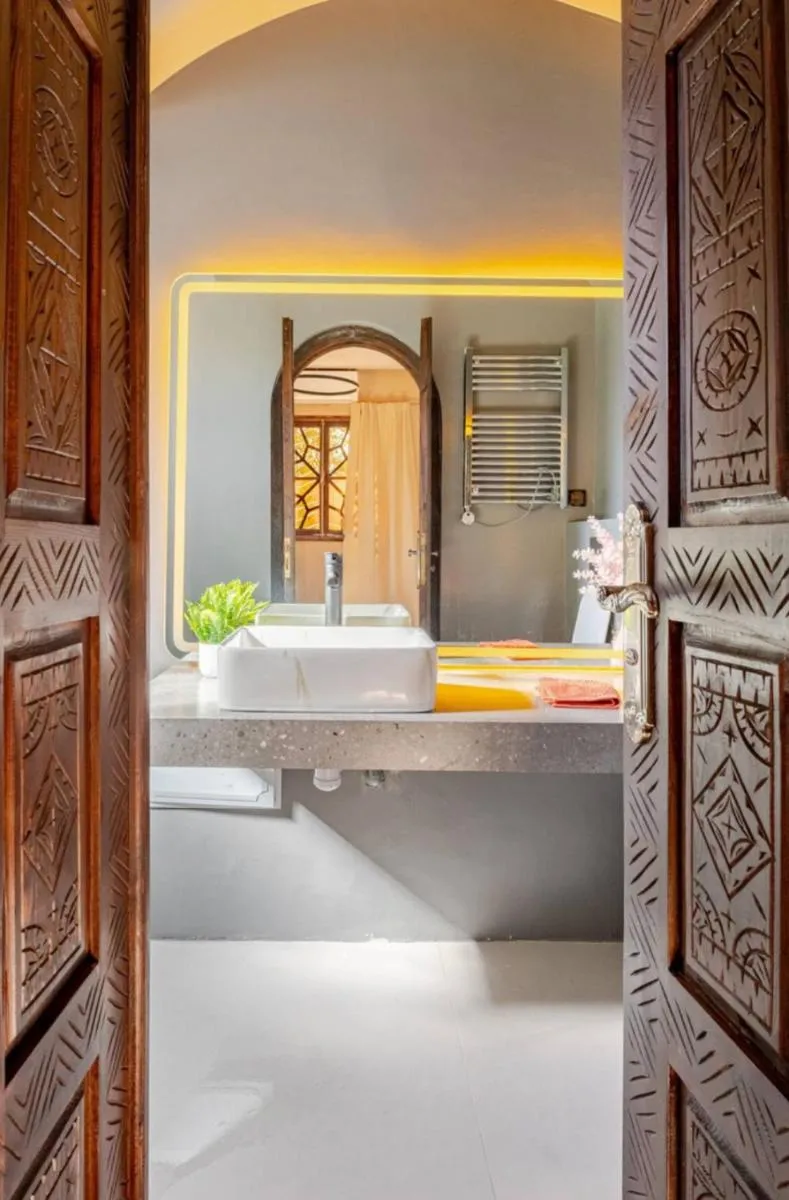 Image 3 of villa a marrakech with warm pool